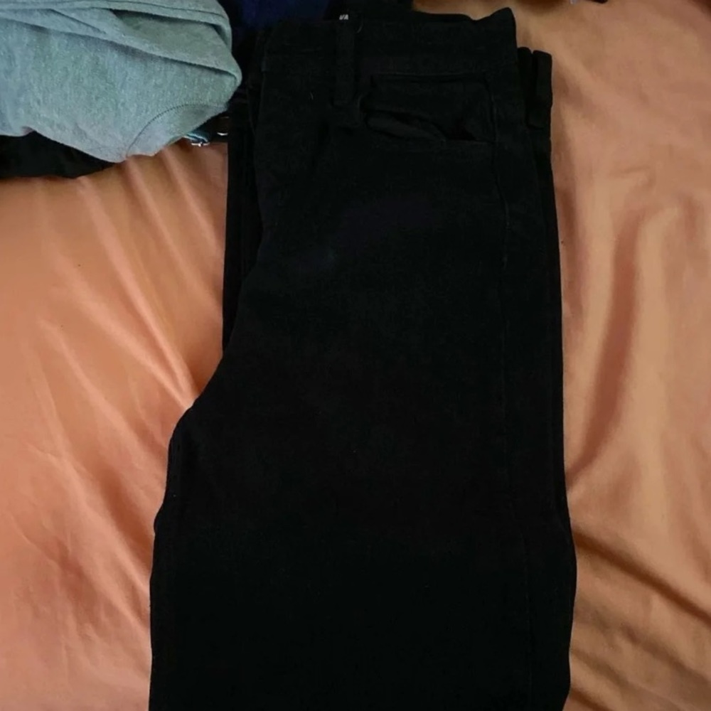Black Mom Jeans :)